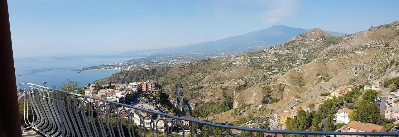 Villa Erika- Panoramic Flat Taormina